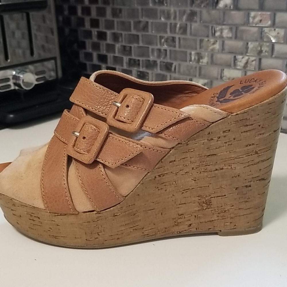 Wedge Heel Open Toed Sandals. - Picture 5 of 9